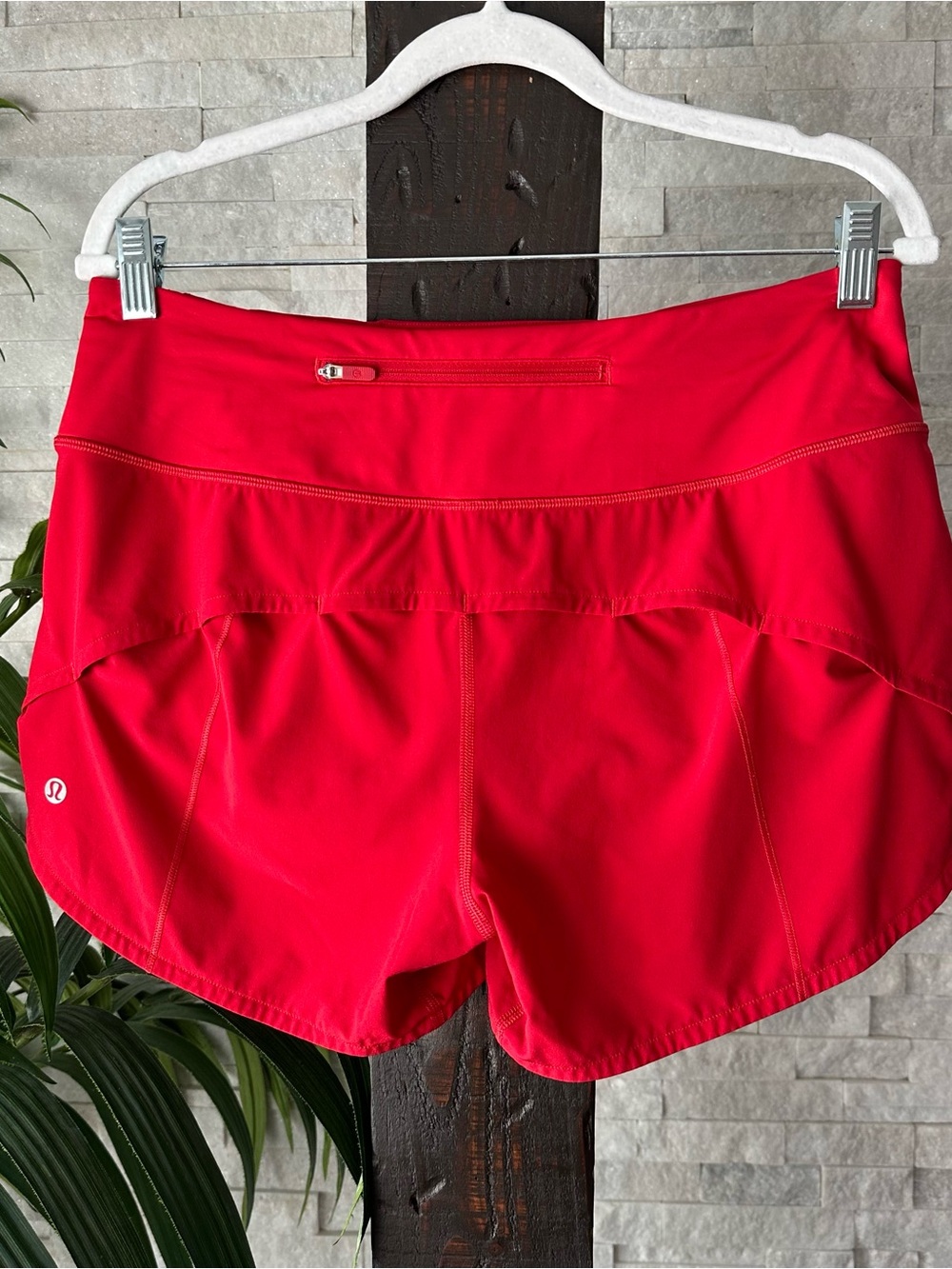 lululemon athletica Speed Up Red Athletic Low Rise Running Shorts Size 8